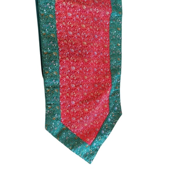 Red Green Floral Brocade Table Runner 80" x 14 w/ Solid Green Backing Christmas - Picture 7 of 8
